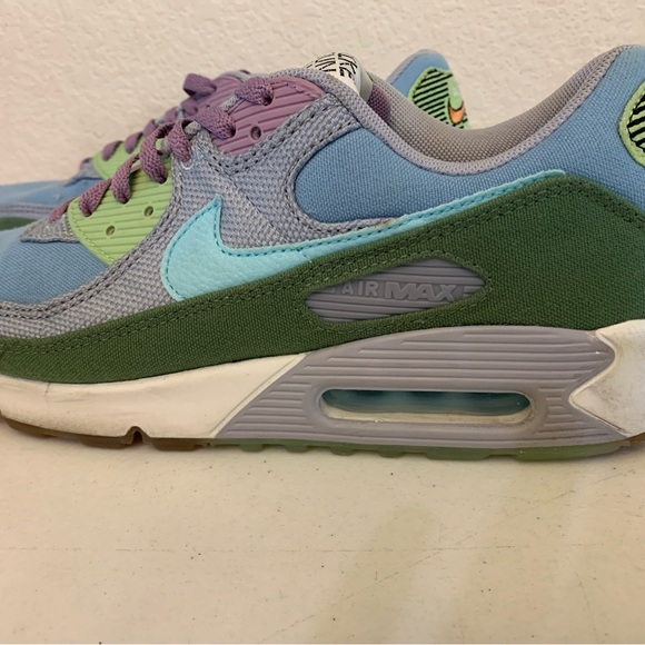 Nike Air Max Sneakers in Blue and Green - Picture 2 of 2